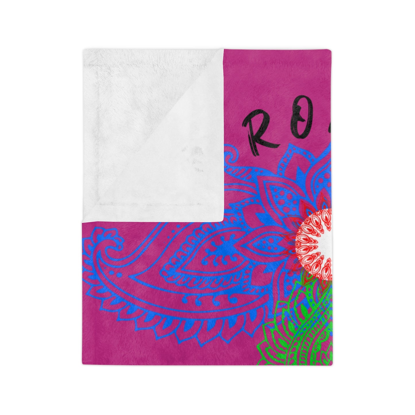 Comfy ROMA blanket in neutral tones, ideal for both bed and sofa decor.