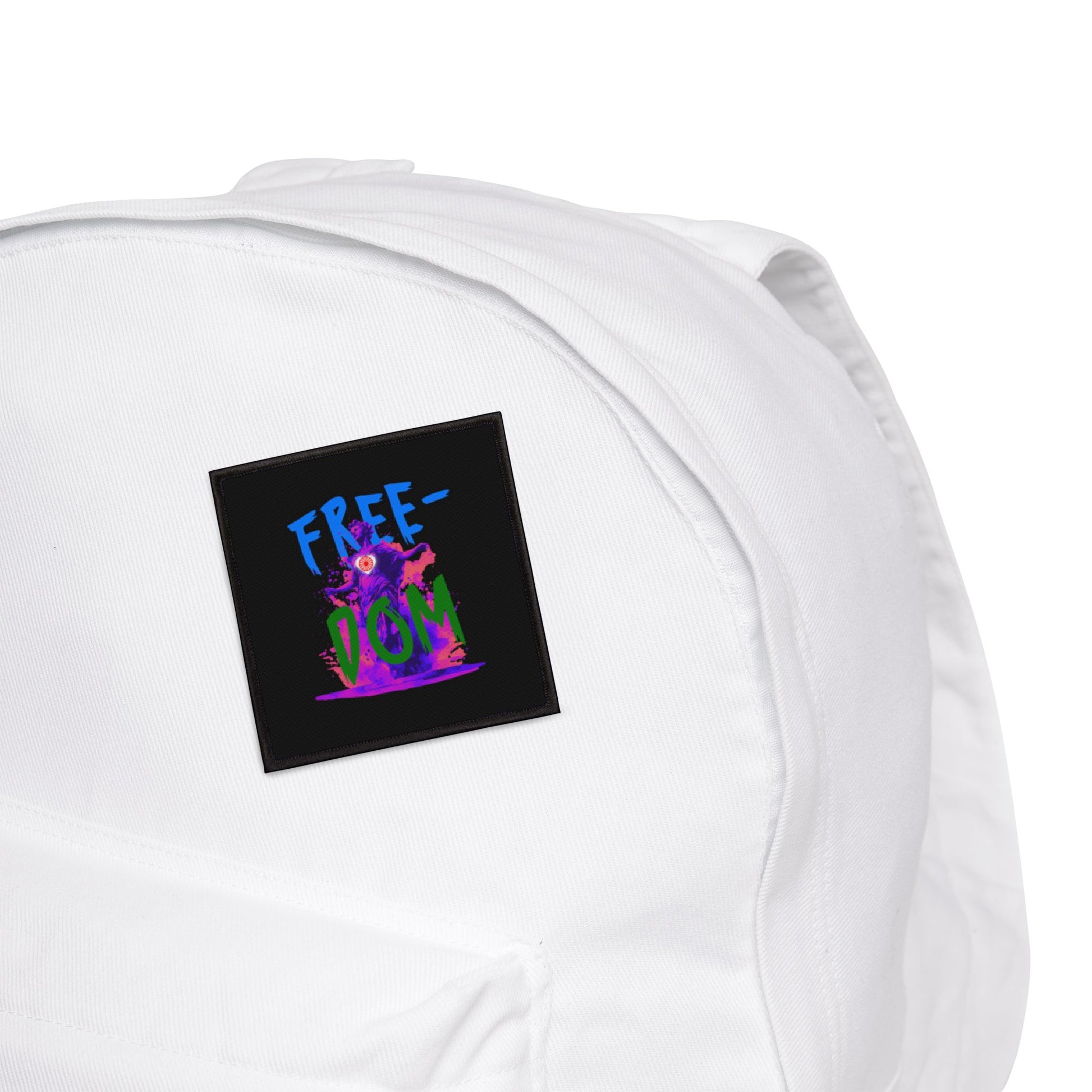 Compact patch featuring ROMA text topped with a sophisticated crown graphic.

