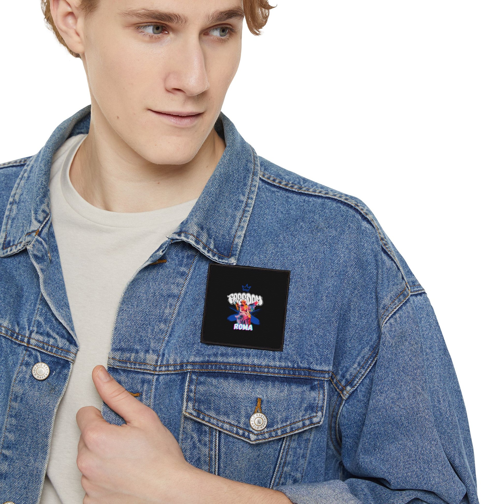 Stylish patch showcasing an angel in the center, flanked by “FREEDOM” above and “ROMA” below.


